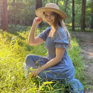 Meet your Posher, Lindsey